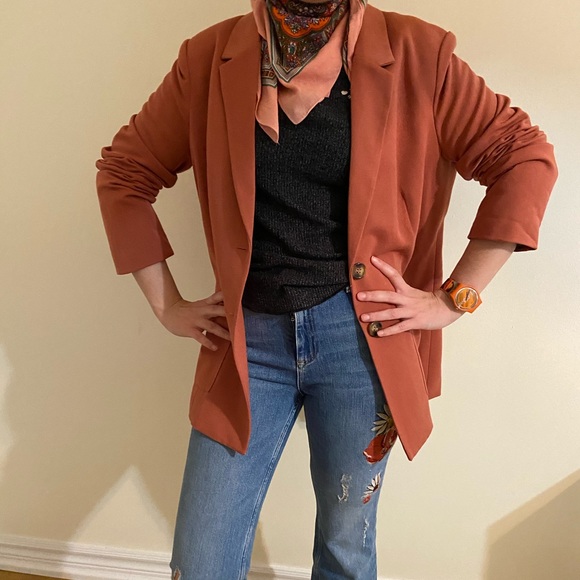 Blazer - Picture 6 of 11